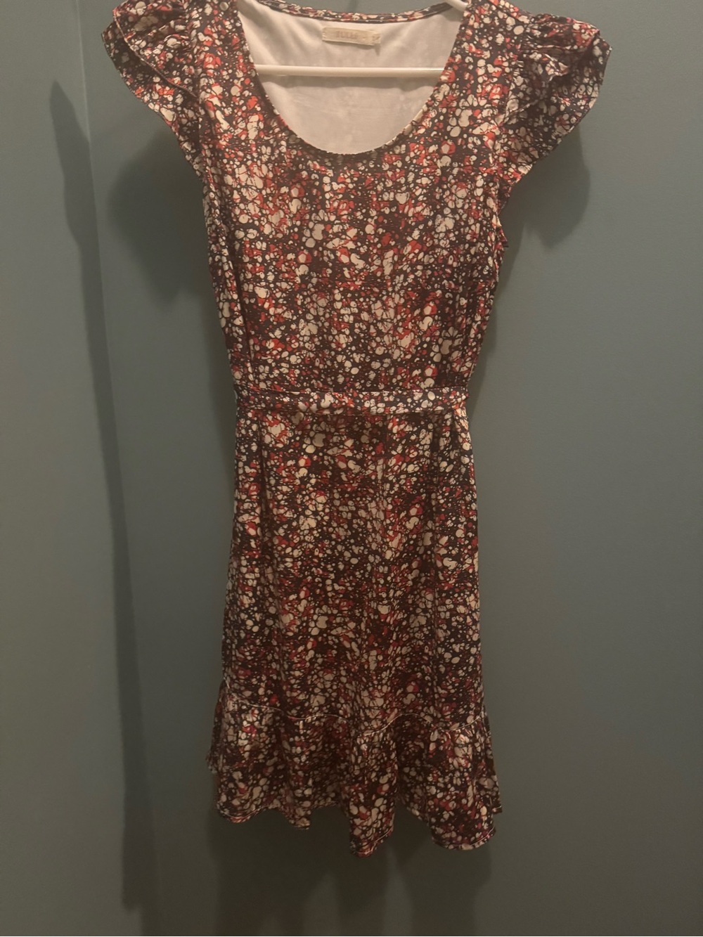 Tulle Cap-Sleeve Floral Dress in Brown, White and Red